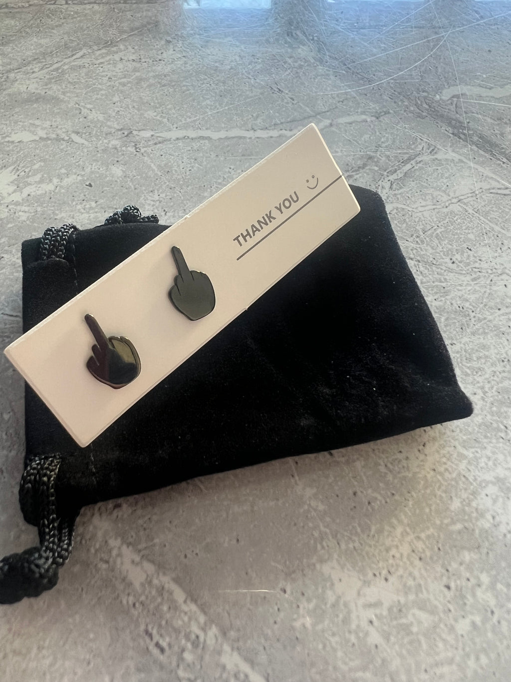 Middle Finger Stud Earrings - Black Style
